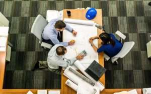 Immobilier neuf : quels professionnels interviennent dans un projet de construction ?